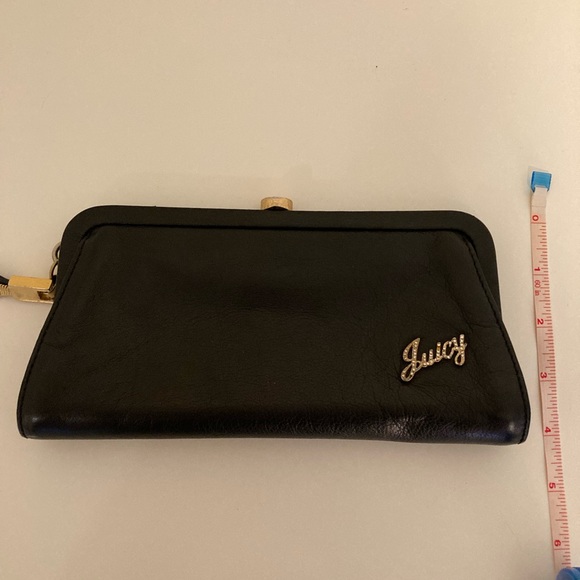 Super Cute Juicy Wristlet - Picture 3 of 7